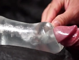 通过这种嘶哑的性玩具汇编体验终极的同性恋日本bukkake。 观看这些角质家伙被暨覆盖，这要归功于他们最喜欢的玩具。 准备狂野！