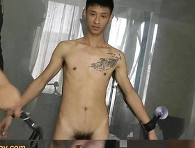 同性恋亚洲奴隶受到打屁股的纪律 hot porn vedio india gay