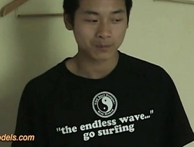 同性恋亚洲twink肌肉和射液 sg gay sex porn