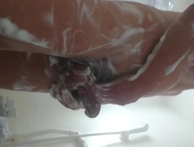 同性恋爸爸在淋浴室得到肥皂打手枪 onlyfans chinese gay porn