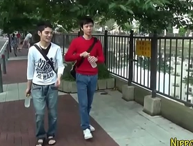 自慰后，年轻的亚洲男生的脸被暨覆盖 justice gay porn japan