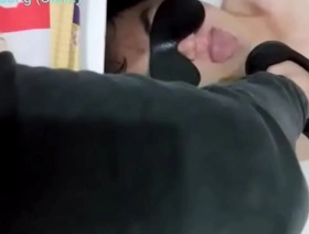 亚洲奴隶对他的老板的脚崇拜 gay asian muscle massage porn