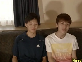 业余日本twink为高潮提供了打手枪 gay porn hot cute