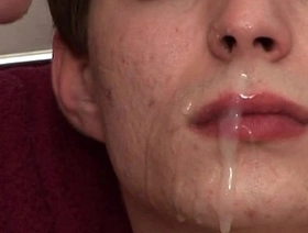 拉丁裔twinks进行无鞍肛交并接受面部射精 hot black twink gay porn