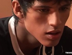 两个拉丁语twinks参与感官口腔和穿透性性爱 chinese gay porn tied