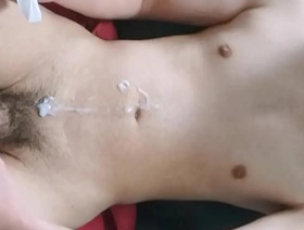 日本男孩的手淫会以令人满意的高潮结束 japan gay porn time freeze