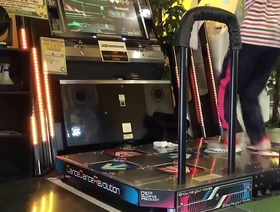 日本同性恋DDR视频达到980,000次观看次数 hiroto japan gay porn