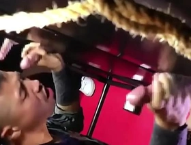 日本男子在Gloryhole获得匿名暨 china solo gay porn