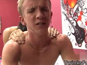 中年男子与年轻男性和动画日本emo同性恋插图进行性活动 agay gay porn indonesia