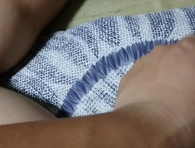 经过验证的自我欣赏视频，以男性手淫和鸡巴闪烁 hot gay men sex porn