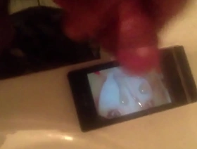 Tomoko Kawas的可爱日本脸在感性的独奏场景中被暨覆盖 massage japan gay porn