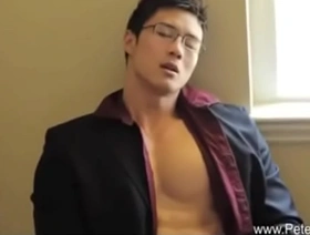 热气的同性恋亚洲打手枪 hot gym gay porn