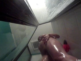 丰满的色情明星伦敦钥匙在淋浴中愉悦 gay porn chinese abs